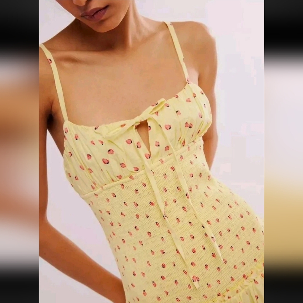 FREE PEOPLE LAVENDER DAZE DRESS IN STRAWBERRY LEMON COMBO Xs Smocked - Picture 3 of 8